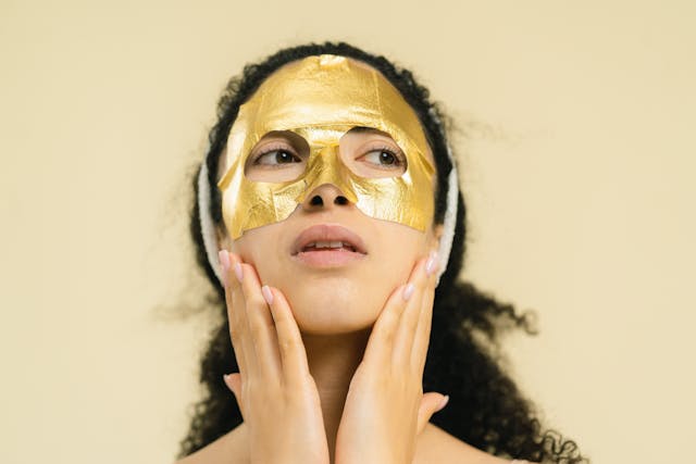 Revolutionize Your Skincare: Omnilux Brings Clinic-Grade LED Therapy Home