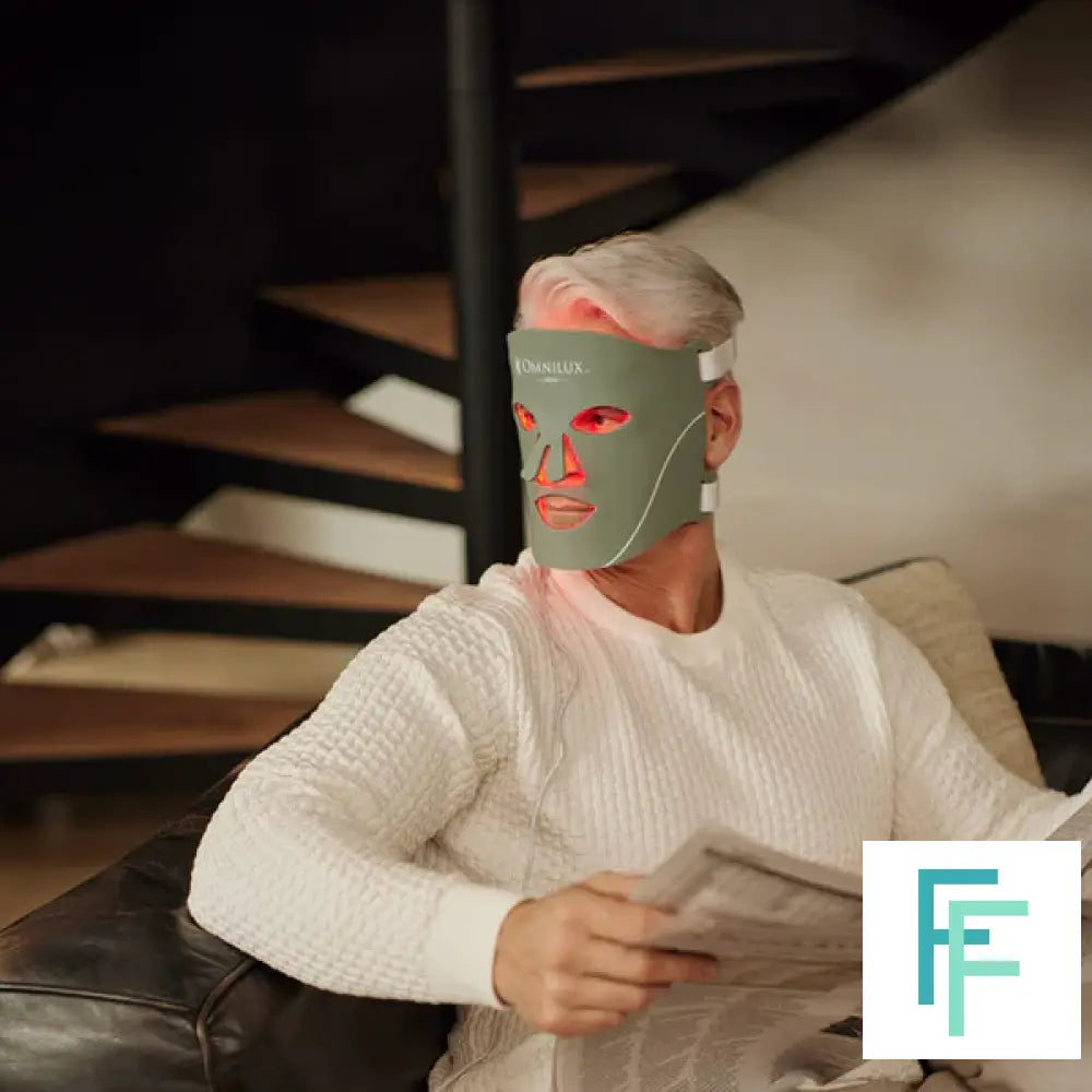 Omnilux Men- Anti-Ageing Led Light Therapy